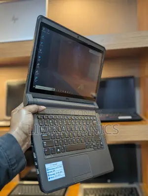New Laptop Dell Latitude 3350 8GB Intel Core i3 SSD 500GB