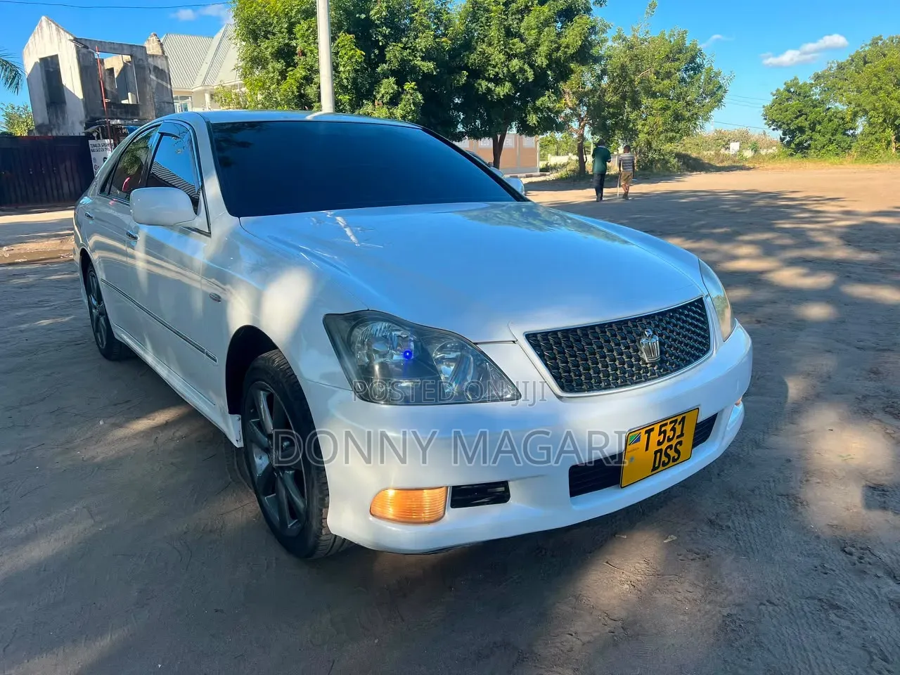 Toyota Crown 2006 White