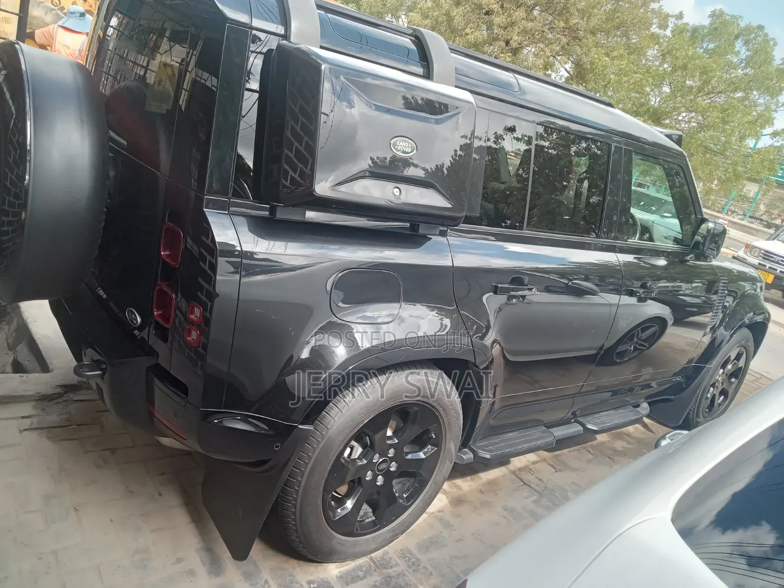 Land Rover Defender 2022 Black