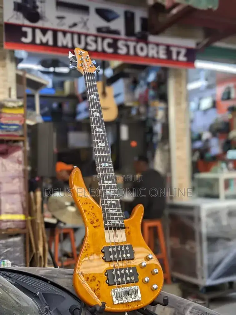  Bullfighter Active Bass Guitar 