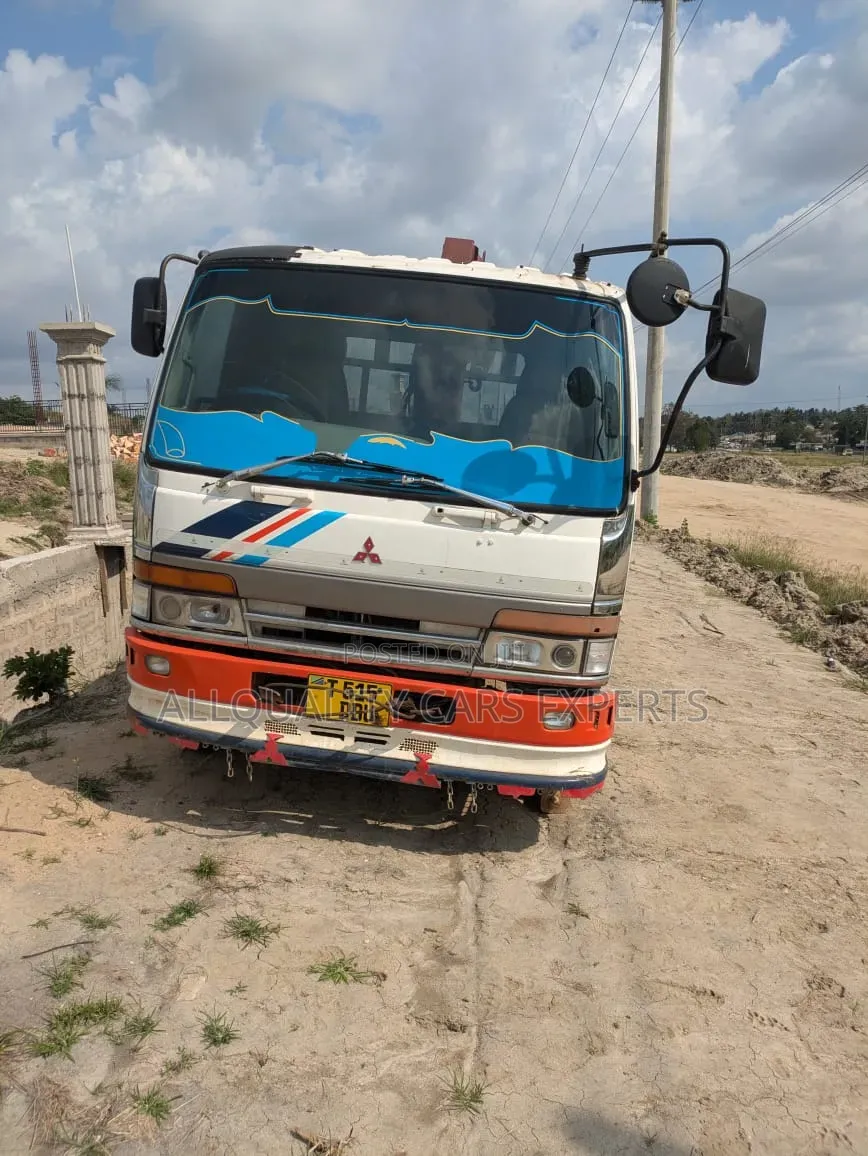 Fuso Crane 6d16
