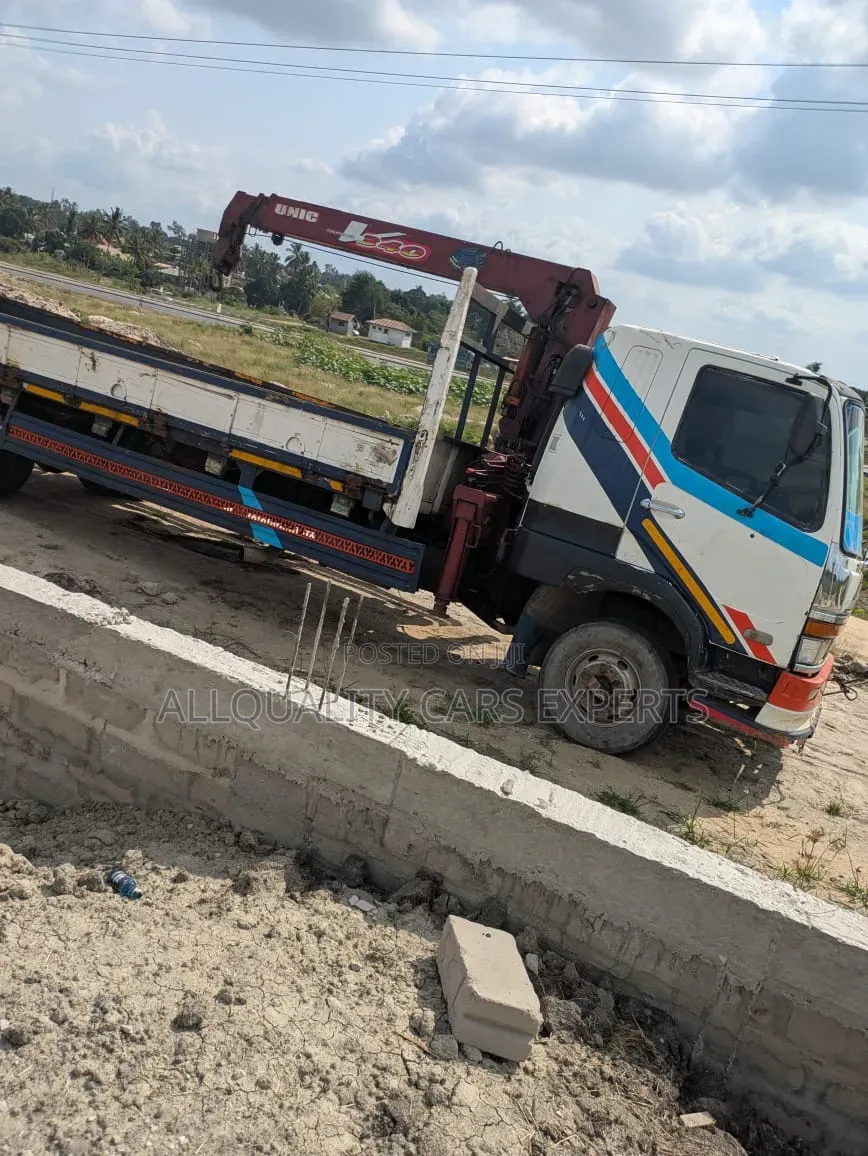 Fuso Crane 6d16