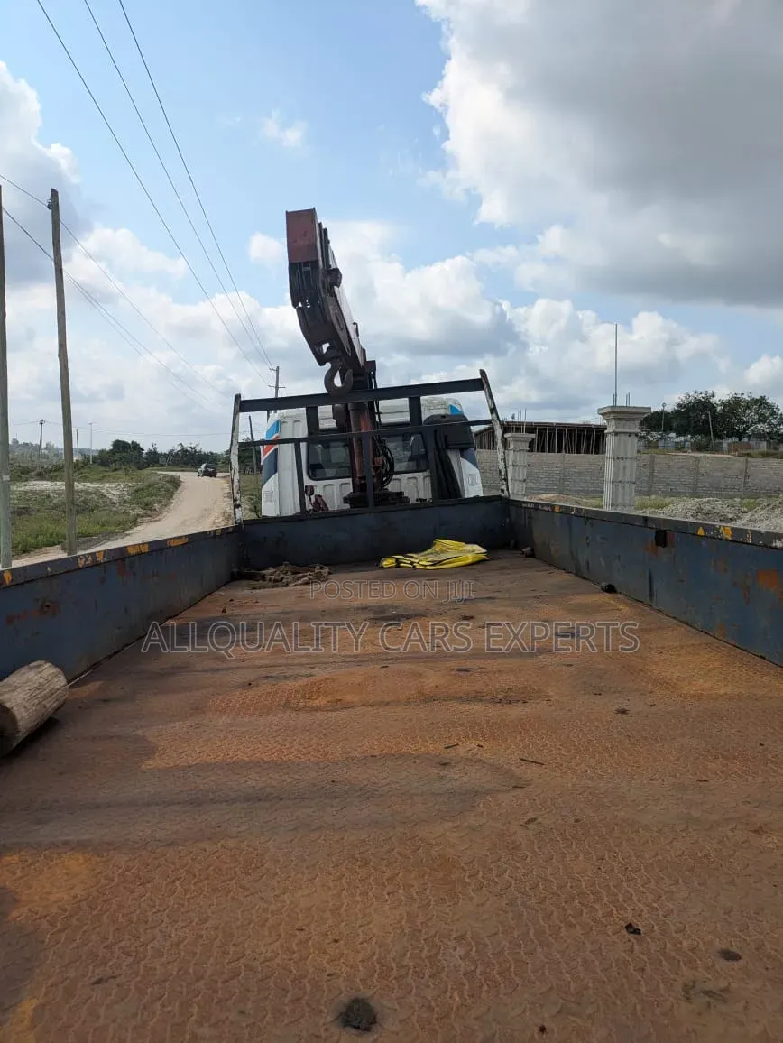Fuso Crane 6d16