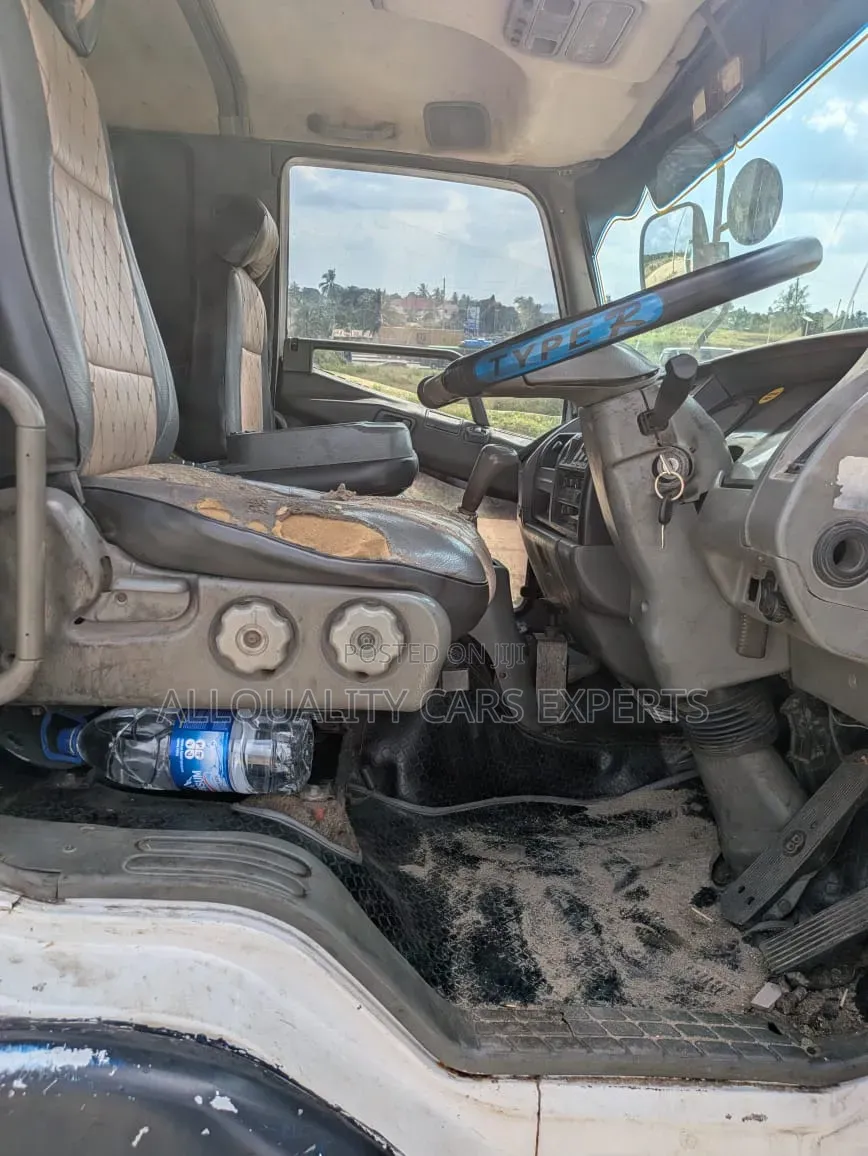 Fuso Crane 6d16
