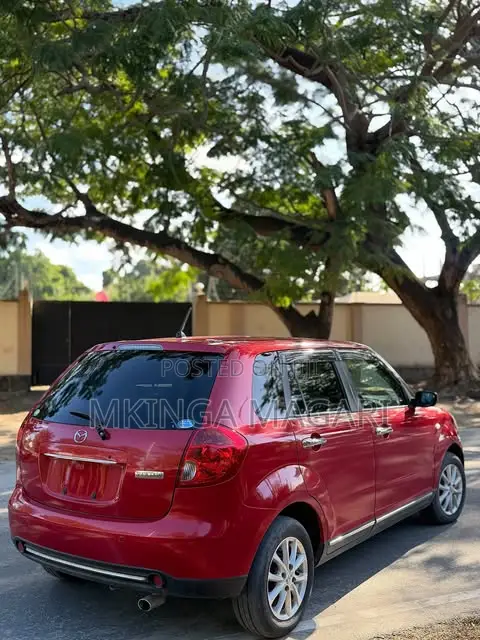 Mazda Verisa 2012 Red