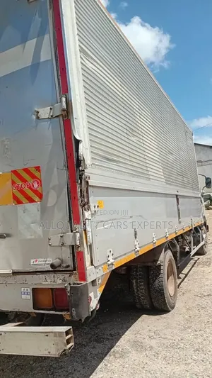 Fuso Ya Mzigo 6d17