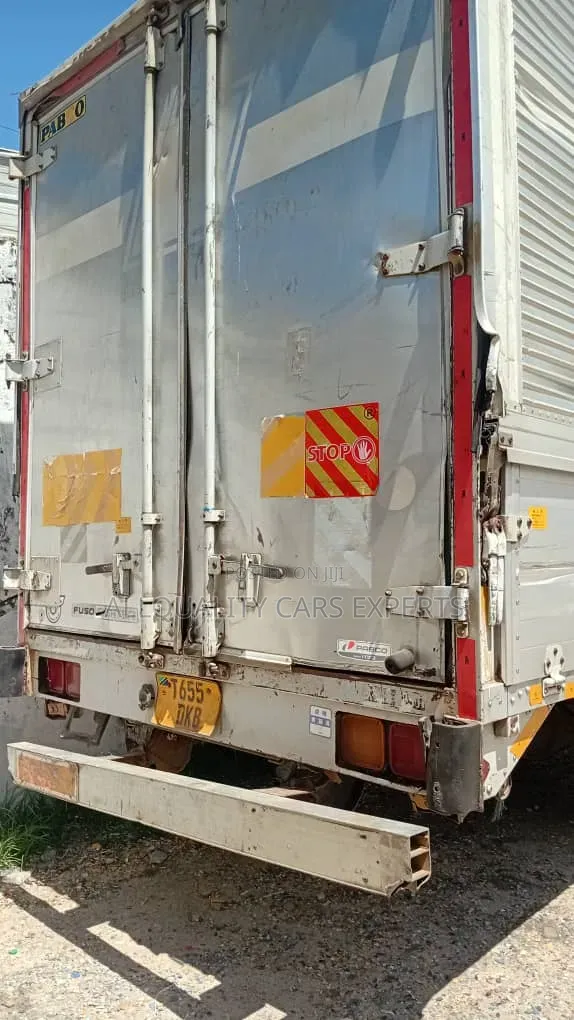 Fuso Ya Mzigo 6d17