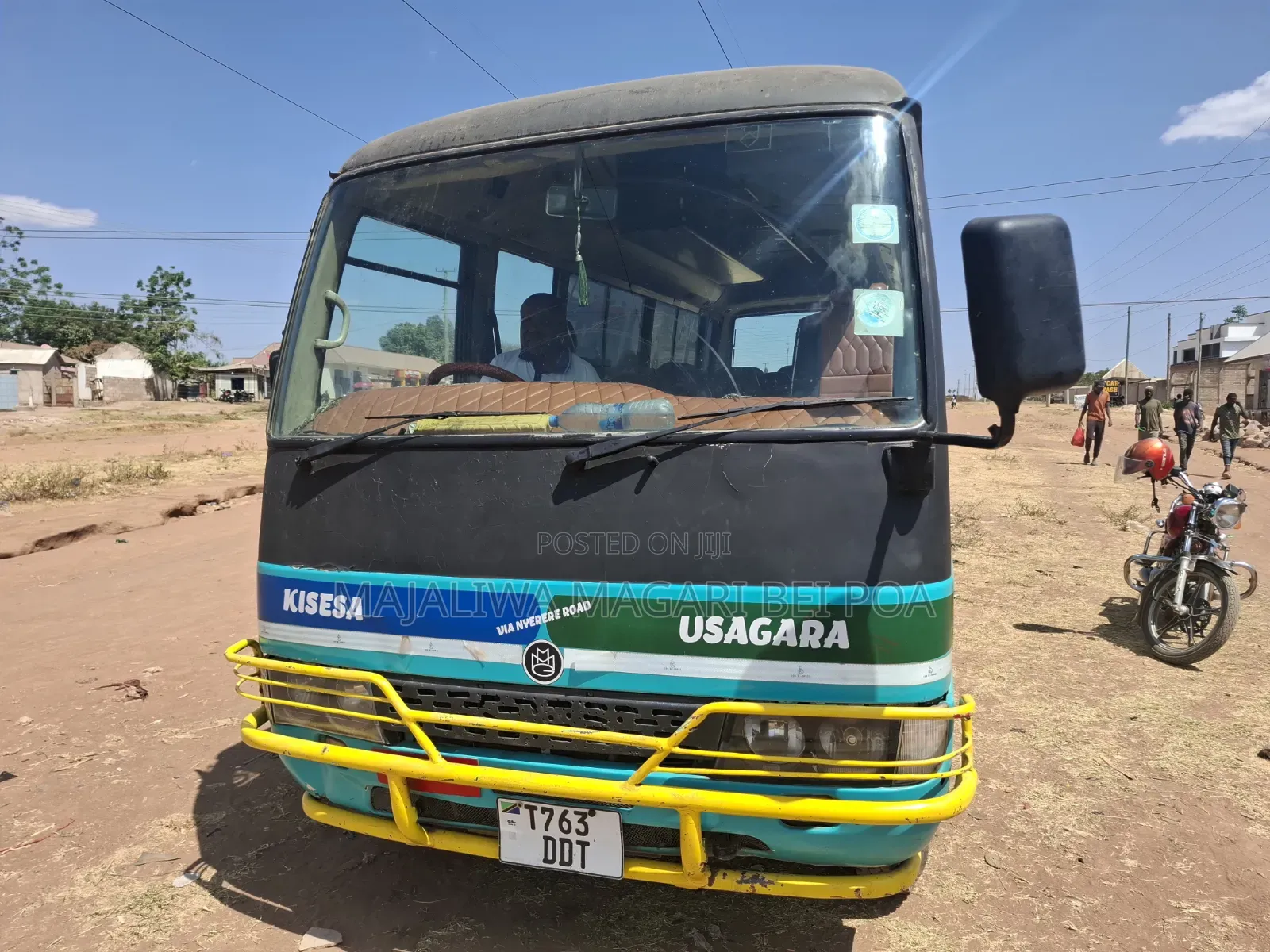 Mitsubishi Fuso Rosa 2021 Beige