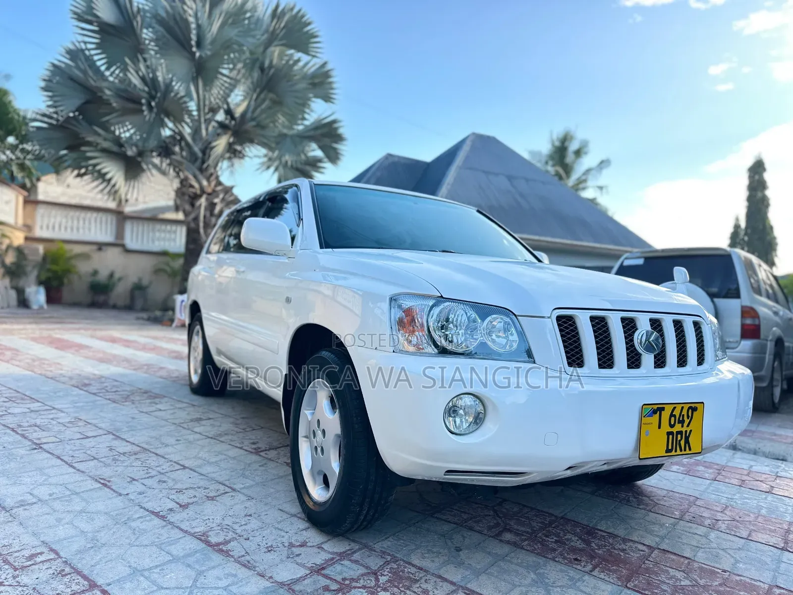 Toyota Kluger 2005 White