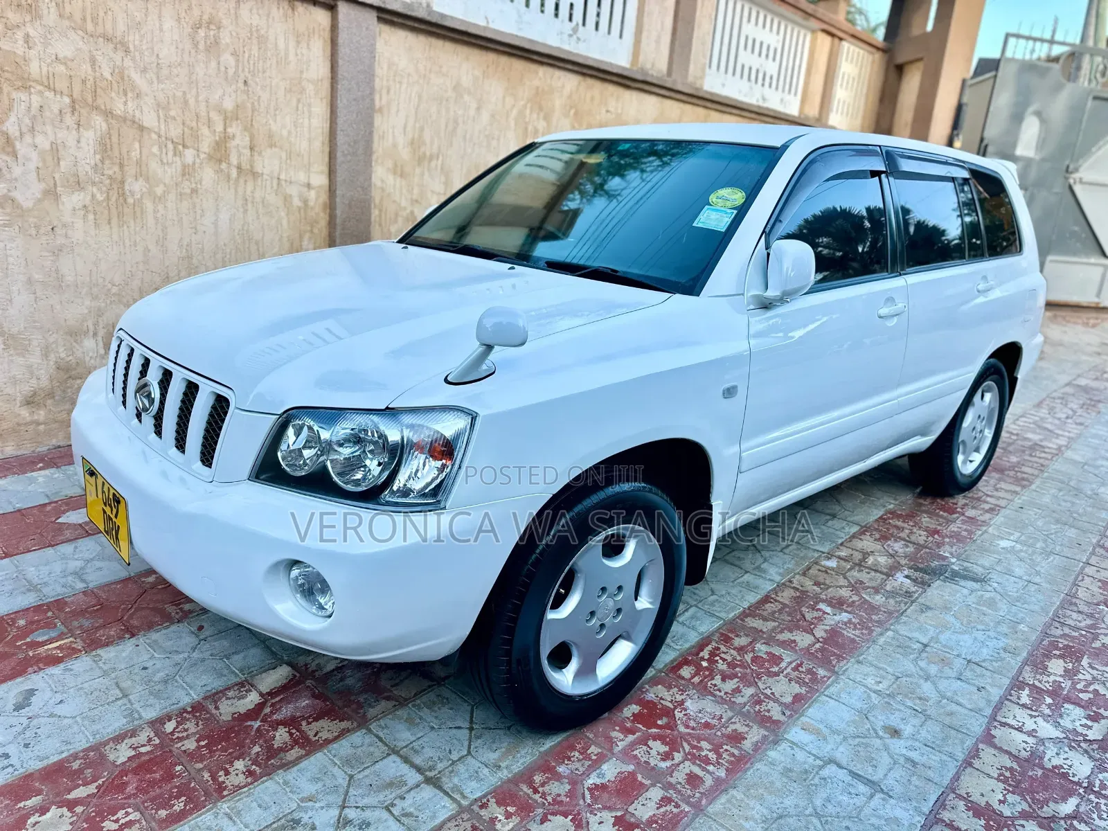 Toyota Kluger 2005 White