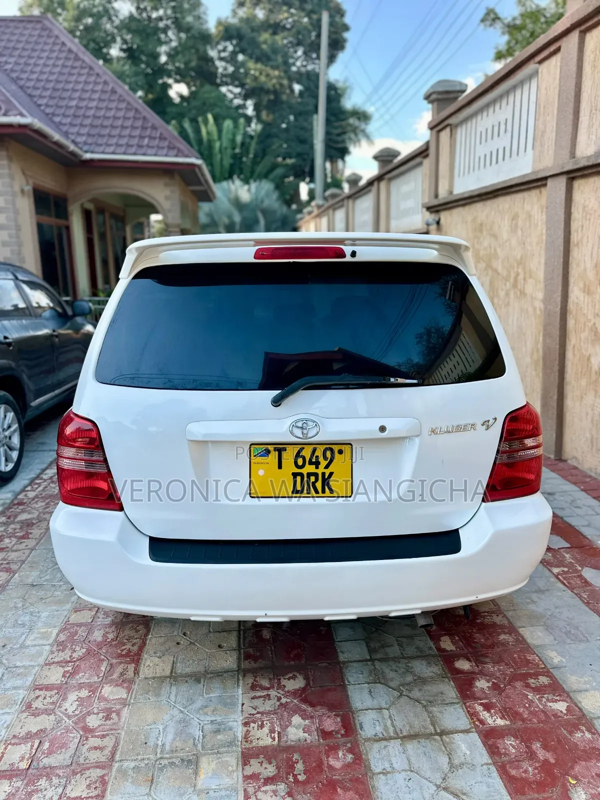 Toyota Kluger 2005 White