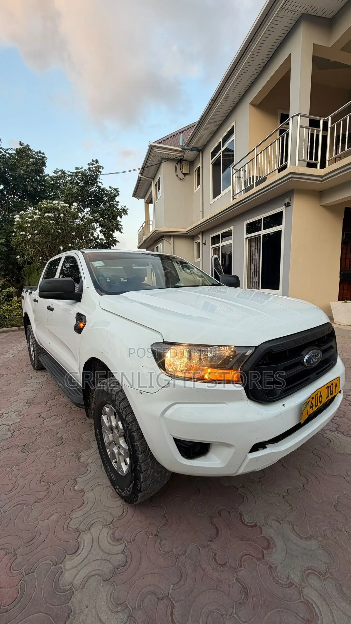 Ford Ranger Lariar 4x4 SuperCad 6ft. 2019 White