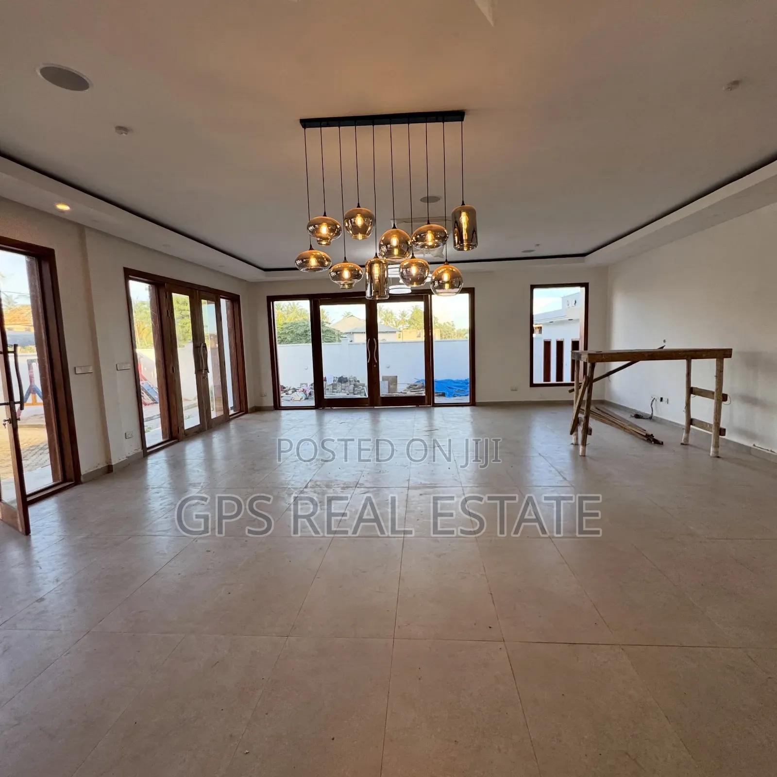 5bdrm House in Kigamboni for sale