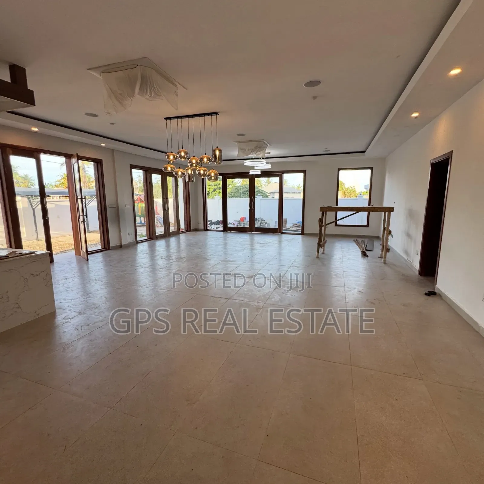 5bdrm House in Kigamboni for sale