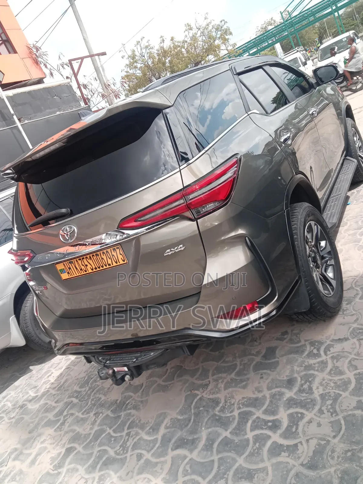 Toyota Fortuner 2021 Brown