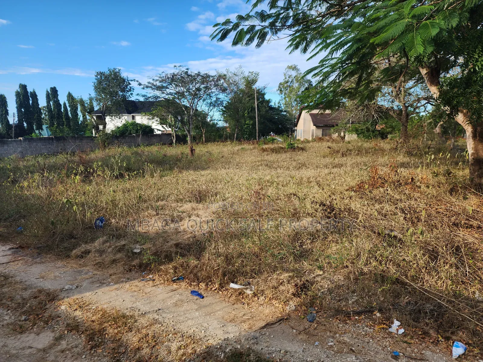 Plot Area SQM 1300 for Sale at Madale