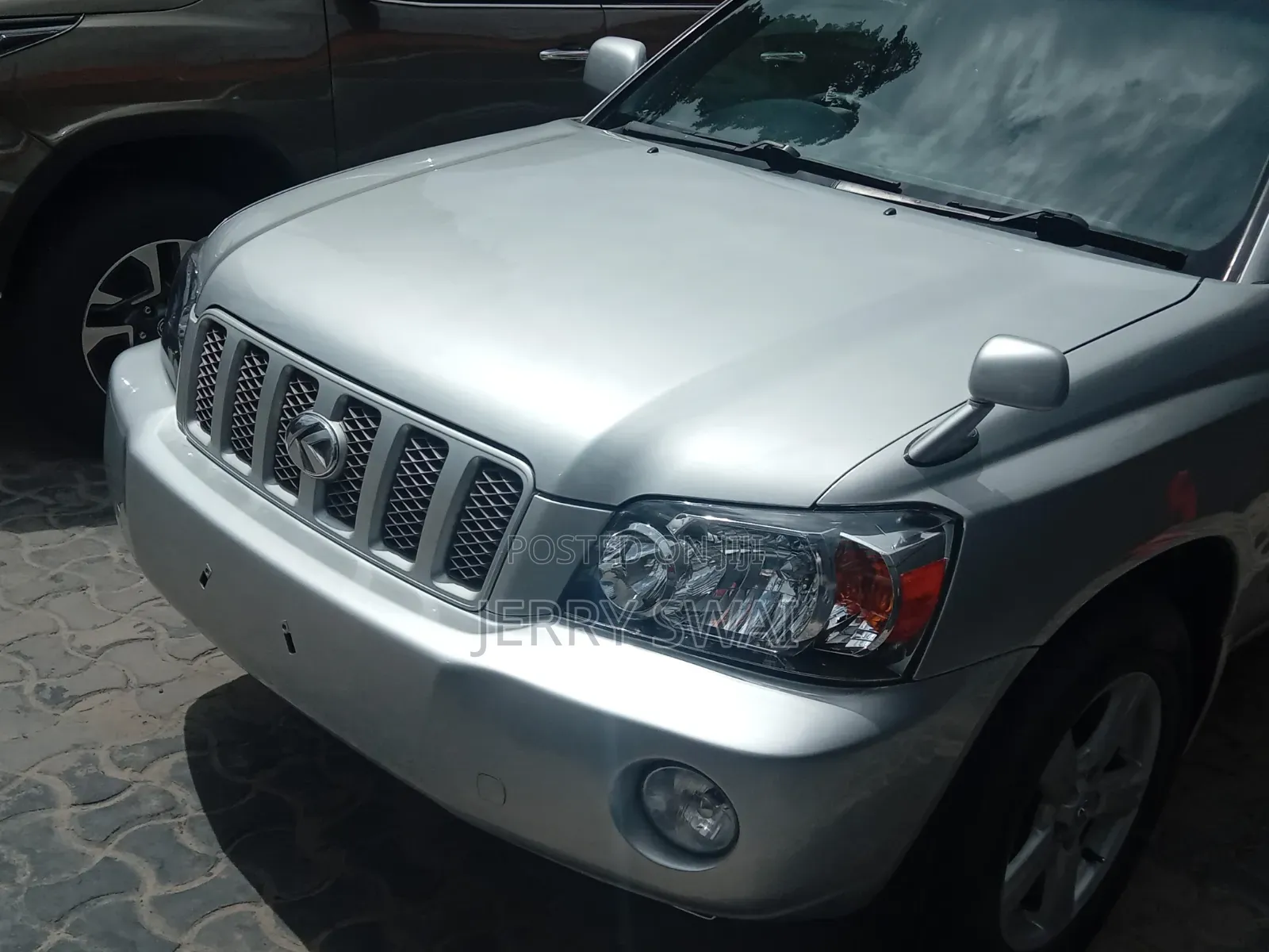 Toyota Kluger 2001 Silver