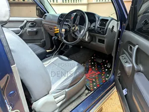 Suzuki Jimny 2000 Blue