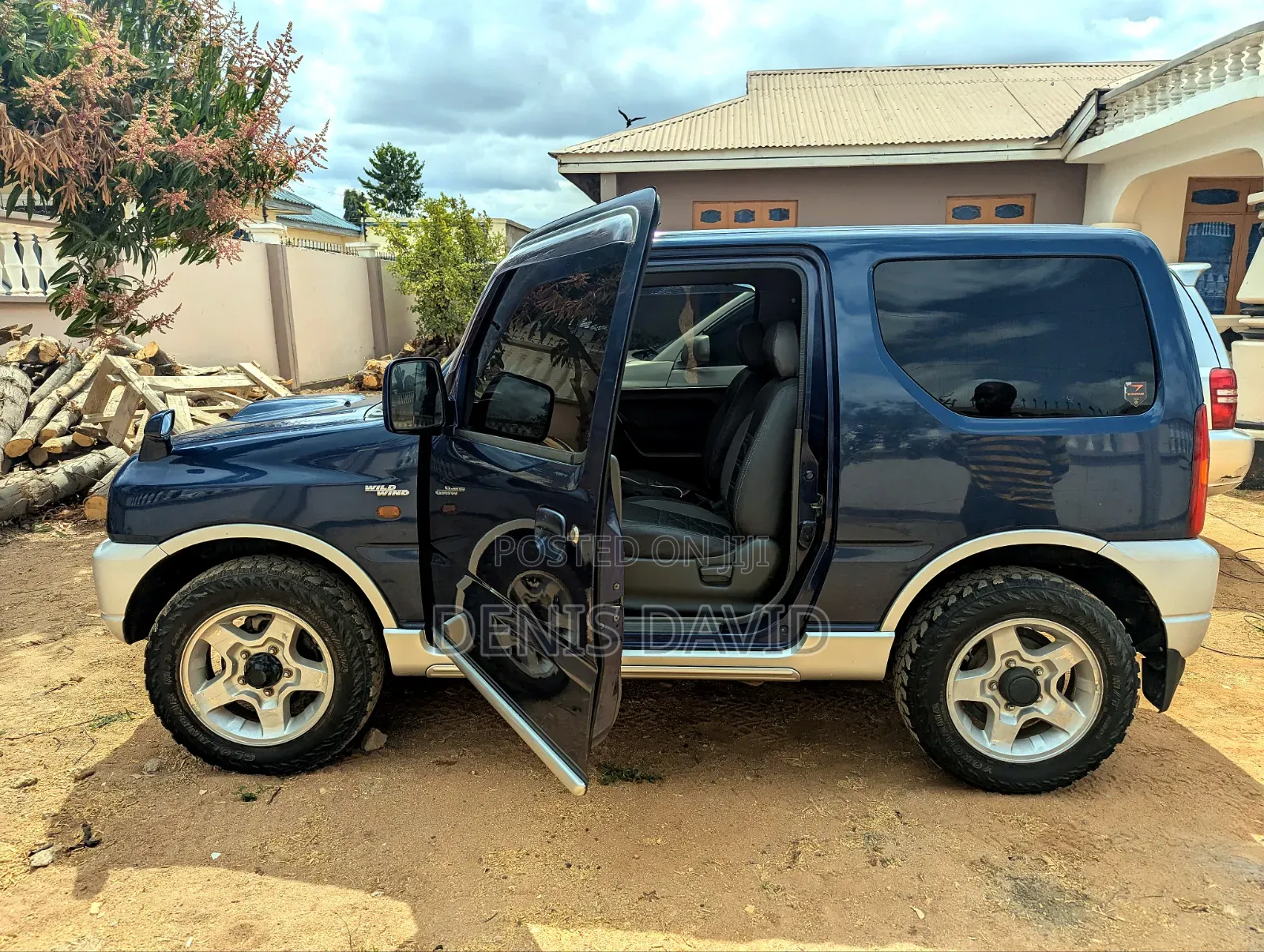 Suzuki Jimny 2000 Blue