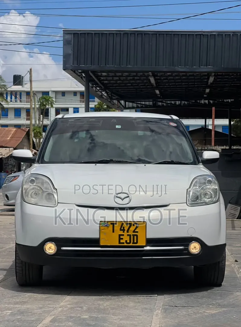 Mazda Verisa 2007 White