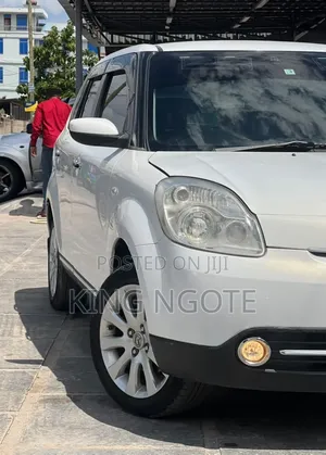 Mazda Verisa 2007 White