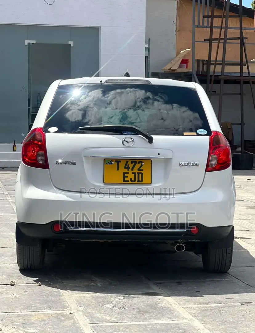 Mazda Verisa 2007 White