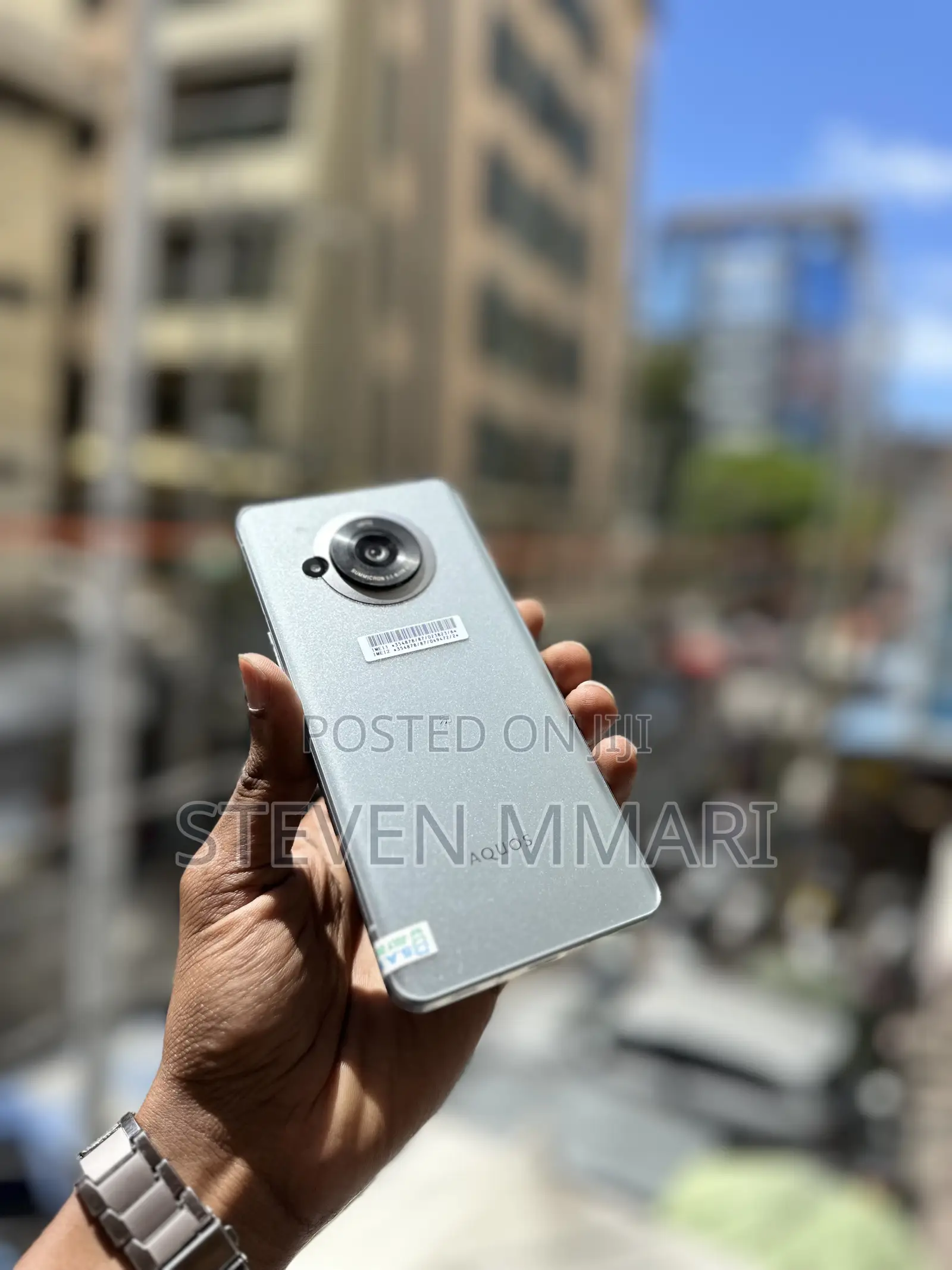 New Sharp Aquos R7 256 GB Silver