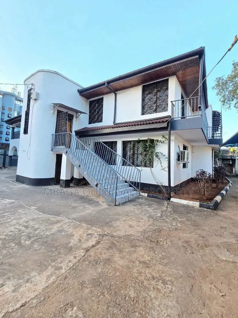 7bdrm House in Mikocheni for rent