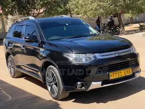 Mitsubishi Outlander 2010 Black