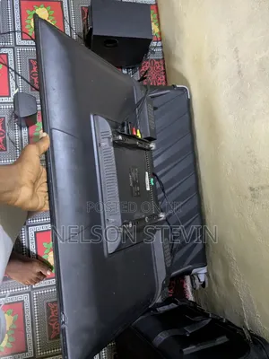Nauza TV Smart TV Aina Alitop Inch 32 Haina Kipengele Chochote.