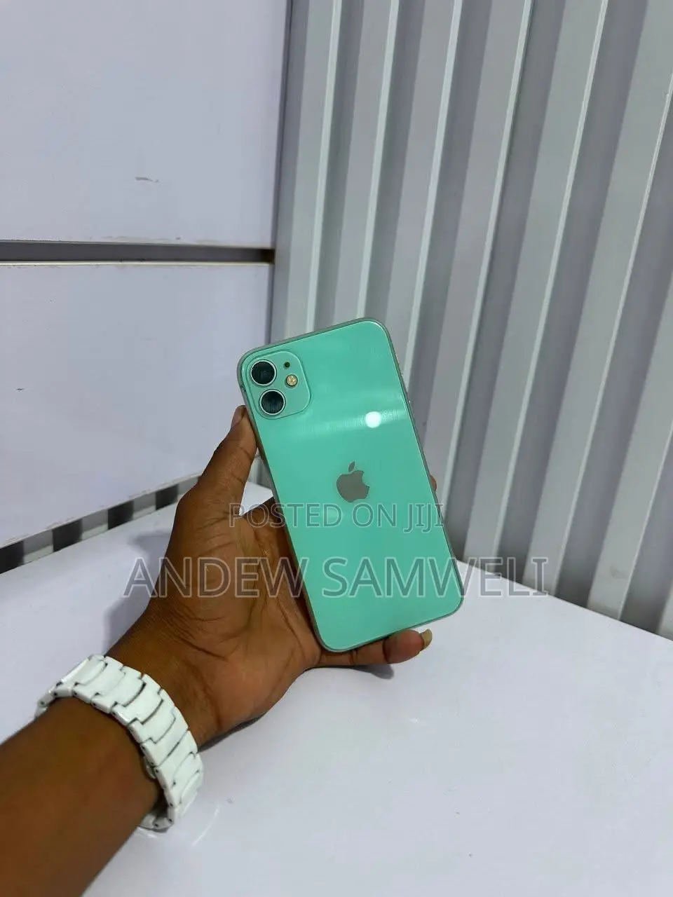 Apple iPhone 11 64 GB Green