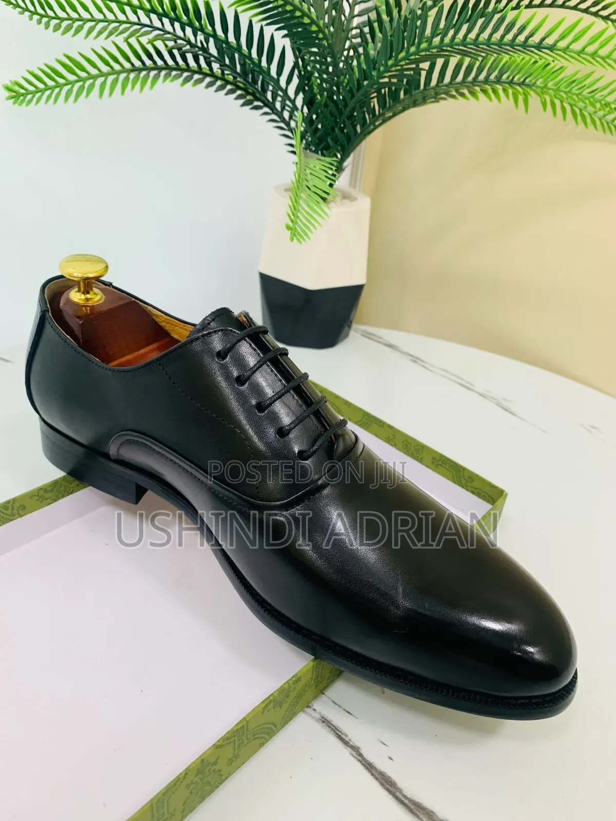 new Stock—paul Smith quality Leather Full Boxed