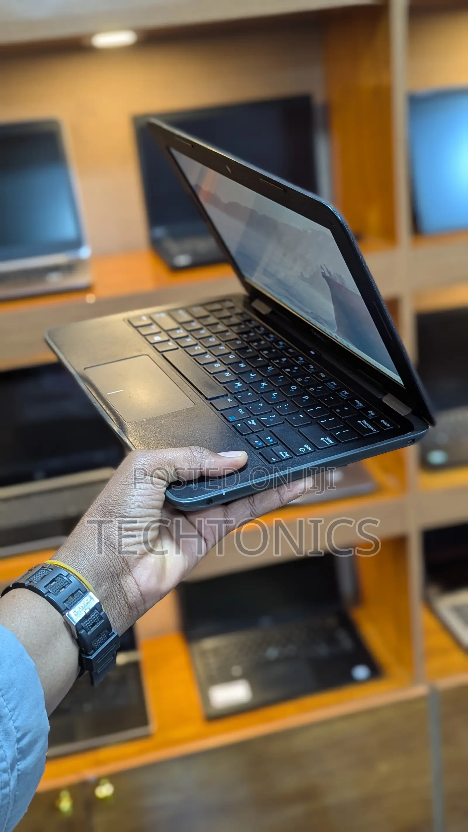 Laptop Dell Latitude 3189 8GB Intel Pentium SSD 128GB