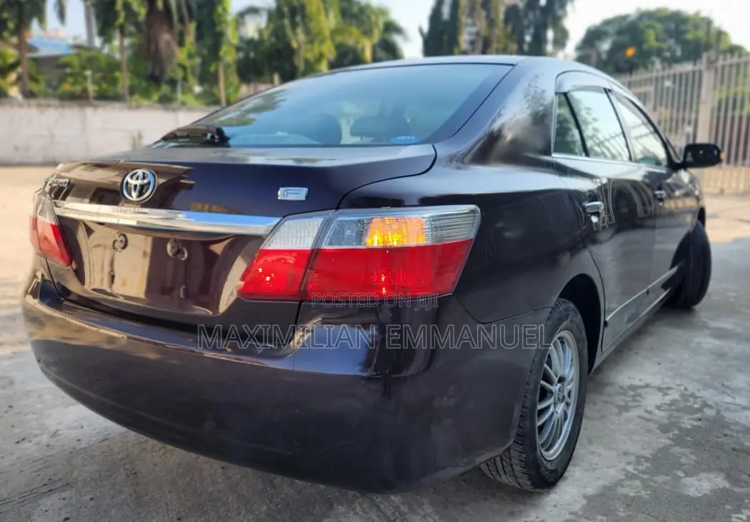 Toyota Premio 2009 Maroon