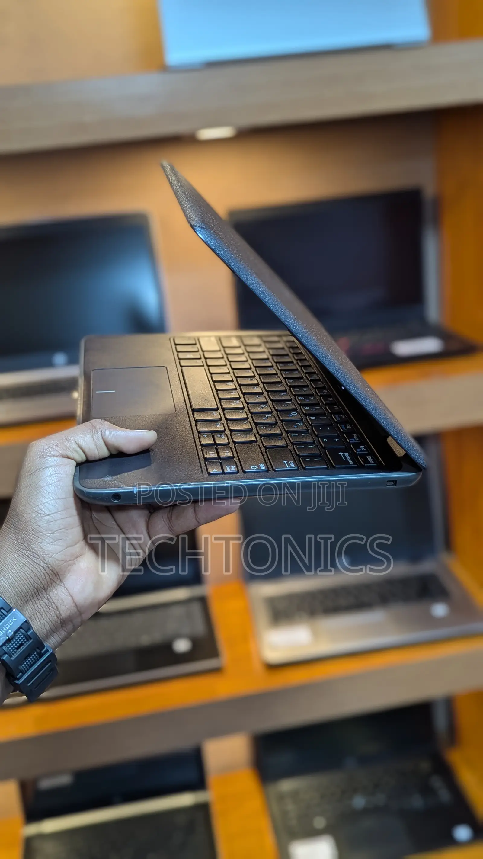 Laptop Dell Latitude 3189 8GB Intel Pentium SSD 128GB
