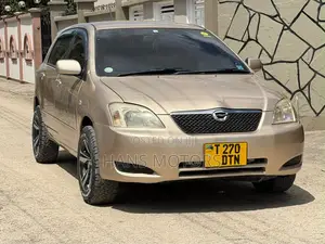 Toyota Corolla RunX 2004 Gold
