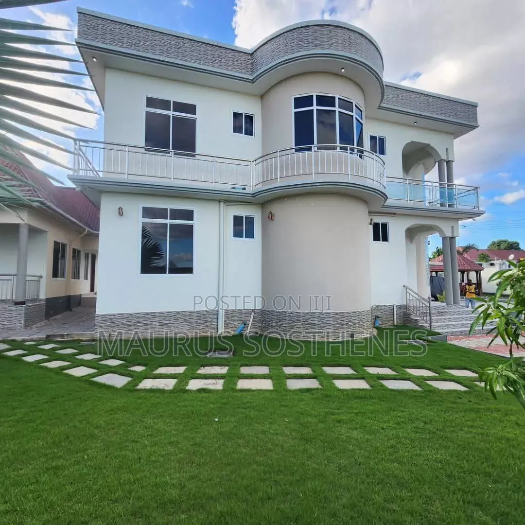 4bdrm House in Mwanagati, Kitunda for sale