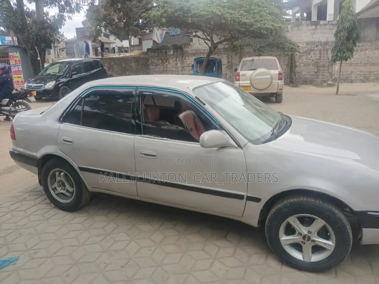 Toyota Corolla 2000 Silver