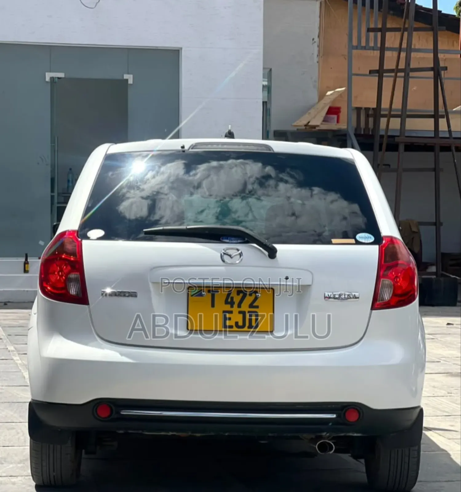 Mazda Verisa 2008 White