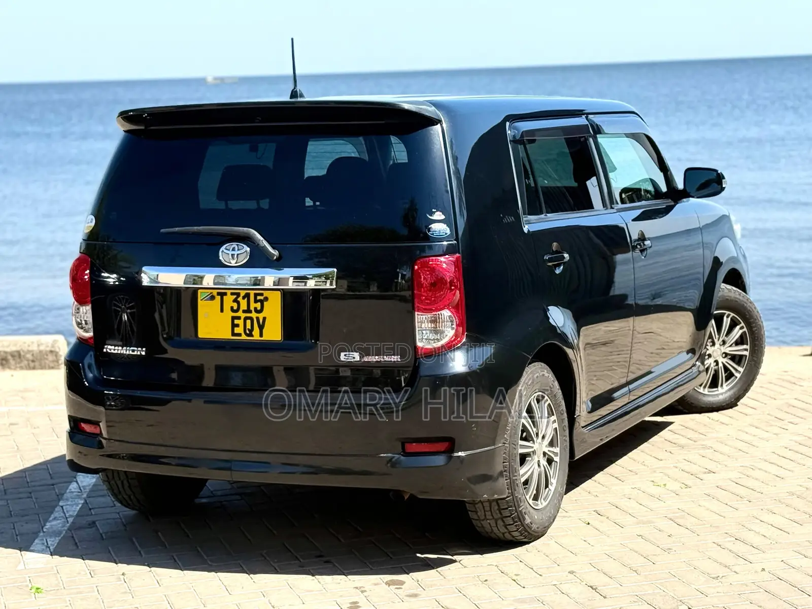 Toyota Corolla Rumion 2008 Black