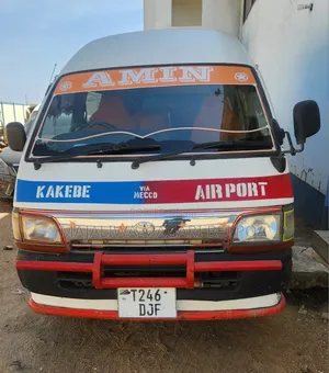 Toyota HiAce 2008 Beige
