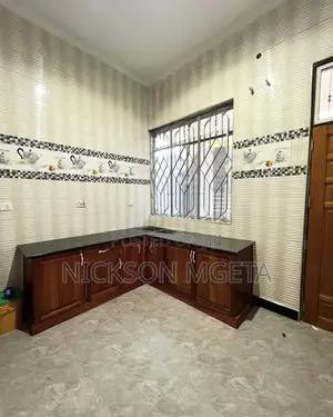 3bdrm House in Dalali Nick Mwanza, Buswelu for rent