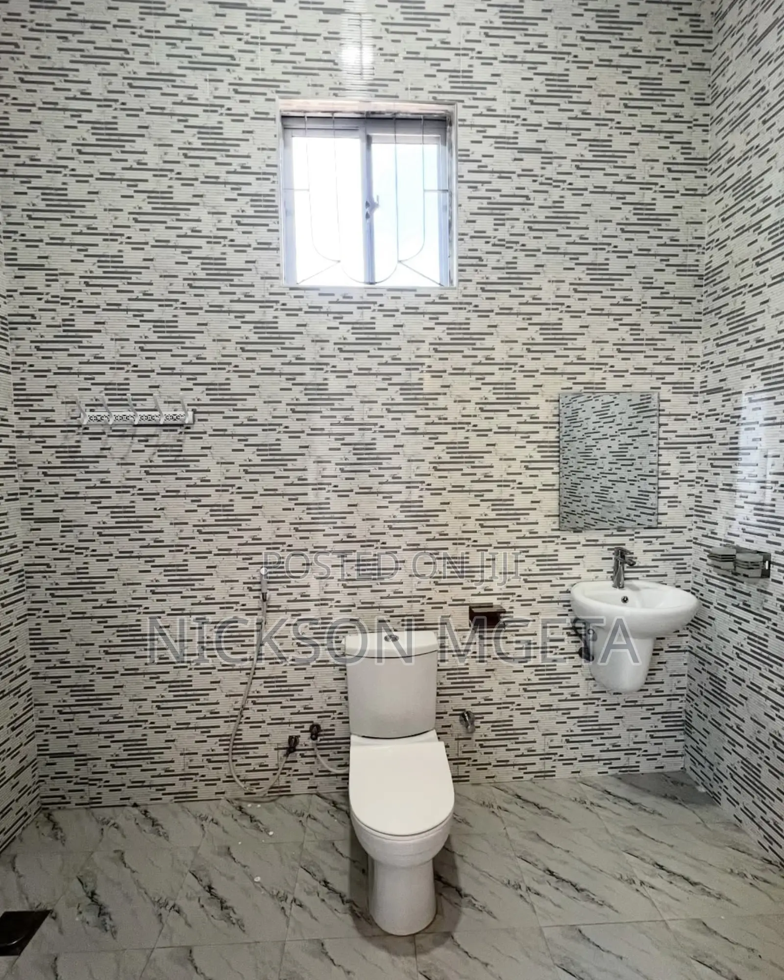 3bdrm House in Dalali Nick Mwanza, Buswelu for rent