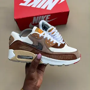 Nike Air Max 90 Leather Sneakers Collection