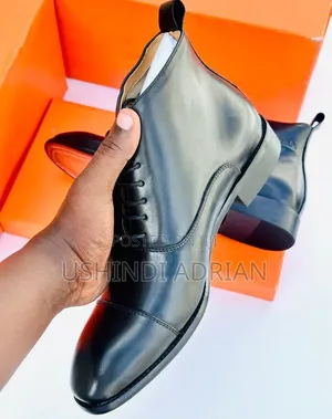 new Stock–clarks Bootsbrand: Clarks Bootsize: 39–46