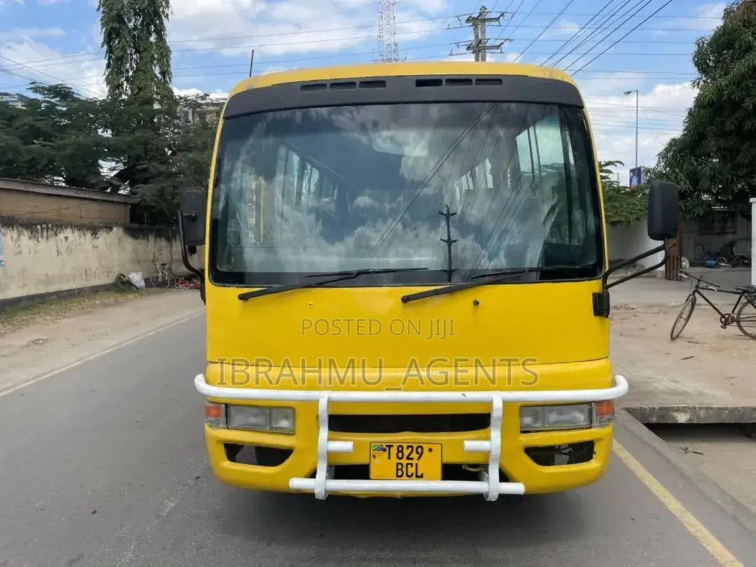 Nissan Civilian 1999 Yellow