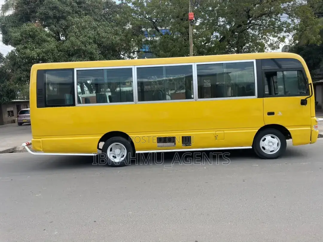 Nissan Civilian 1999 Yellow