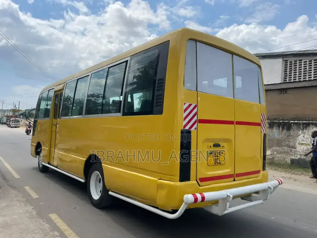 Nissan Civilian 1999 Yellow