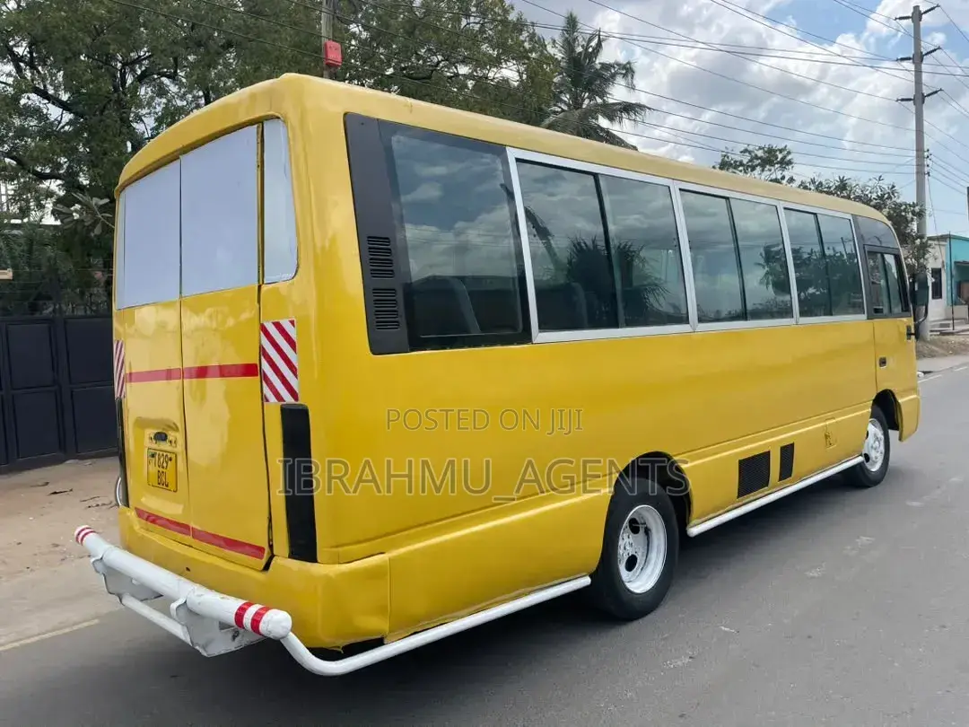 Nissan Civilian 1999 Yellow