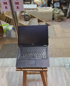Laptop Dell Latitude 7440 8GB Intel Core i7 SSD 256GB